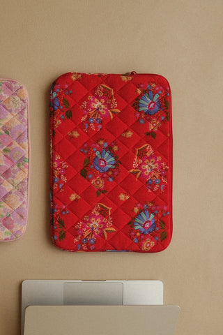 quilted-medium-laptop-bag